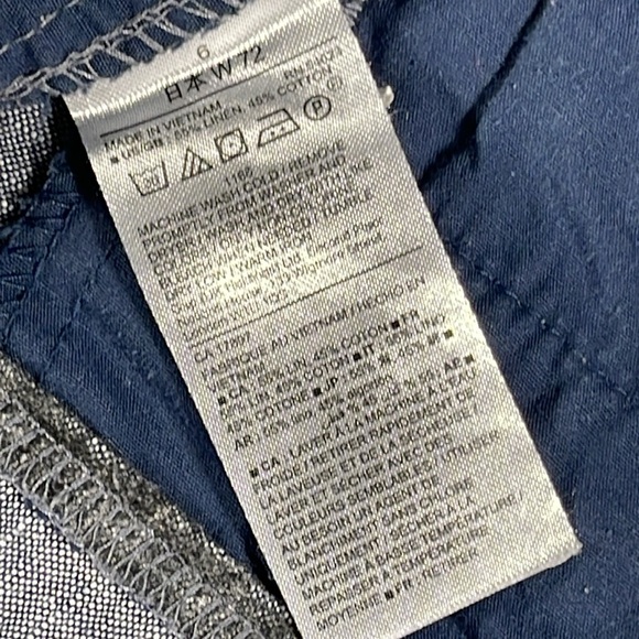 Gap womens blue linen basic flat front 2.5" inseam chambray shorts - size 6 - Picture 6 of 9